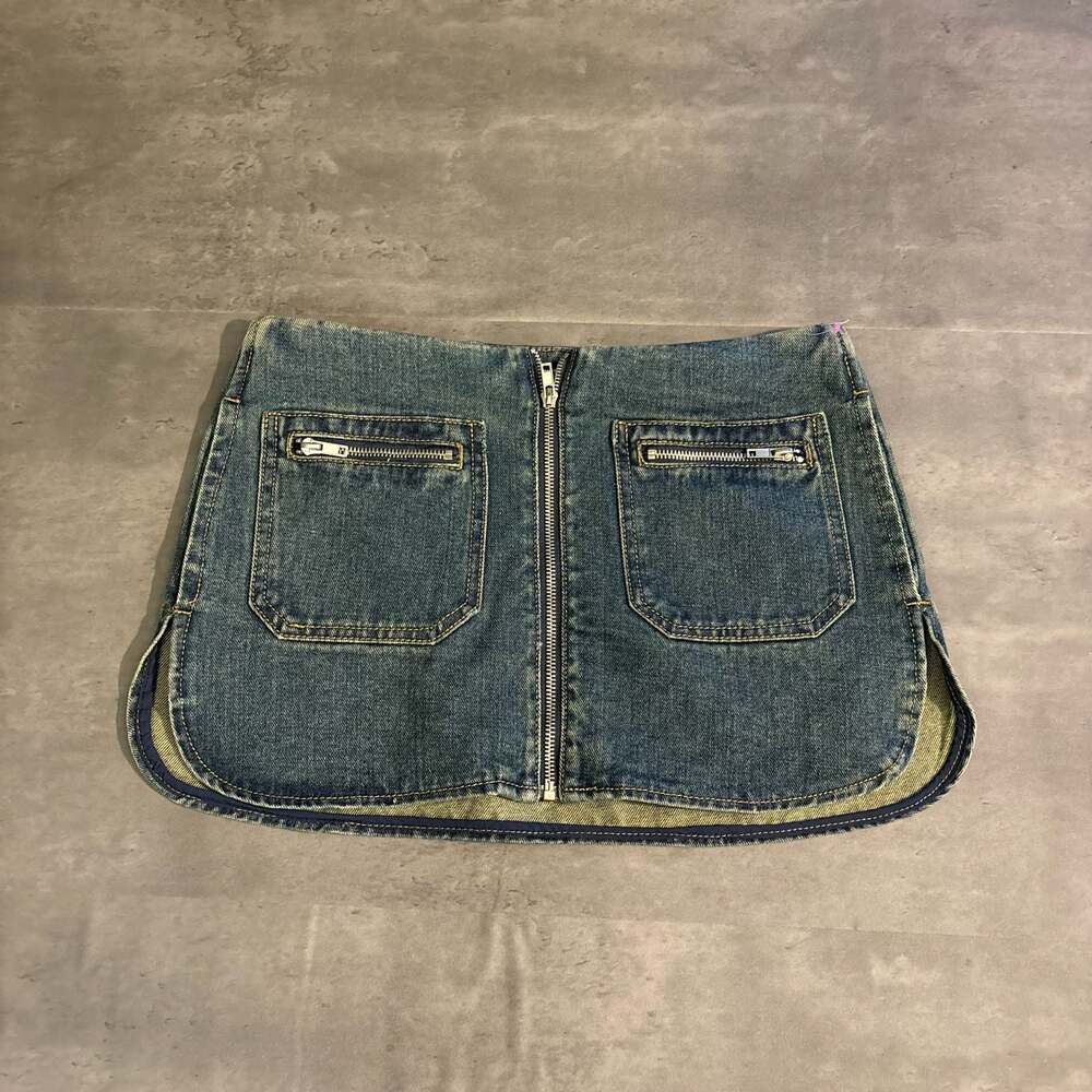 PrettyLittleThing Denim Mini Skirt Size US 2
